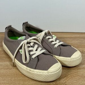 Cariuma OCA low mystic grey canvas